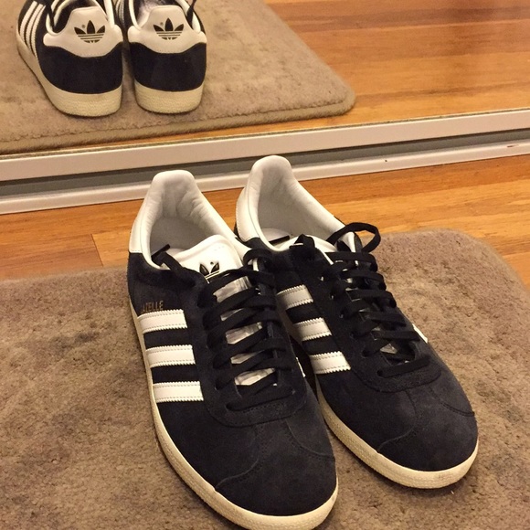 adidas Shoes - Adidas sneakers size 8